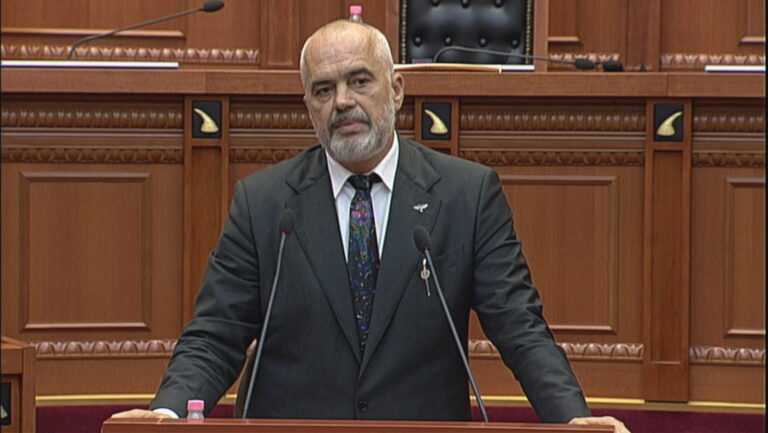 Rama: Rritje pagash për mjekët si kurrë më parë