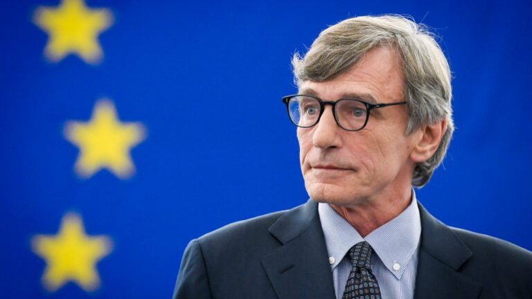 Përhapja e koronavirusit, PE anulon seancën, Sassoli: Nëse do të shkonim, i gjithë personeli do futej në karantinë