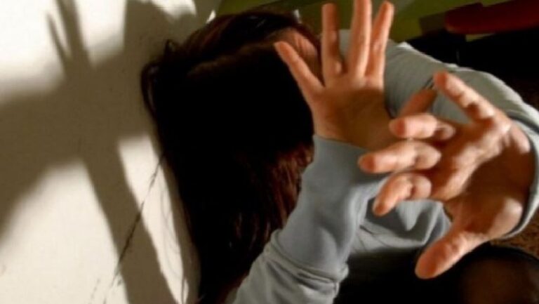 Tentoi marrëdhënie intime me dhunë me punonjësen, arrestohet pronari i furrës së bukës në Kombinat