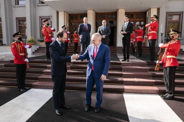 Presidenti Meta pret ambasadorin e ri të Spanjës: Shpreh mirënjohjen për mbështetjen e vazhdueshme