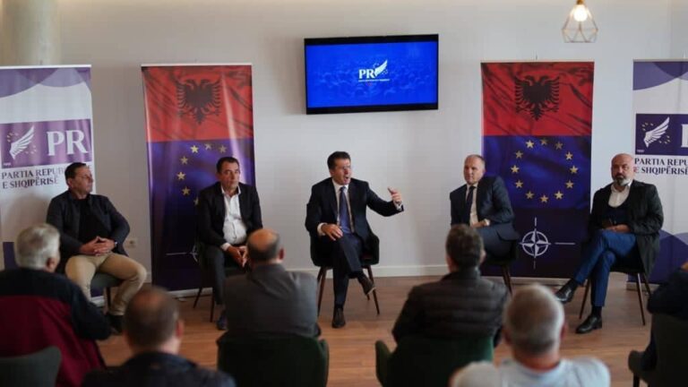 Mediu mbledh strukturat  e PR-së në Laç: Asnjë votë e djathtë në favor të Ramës