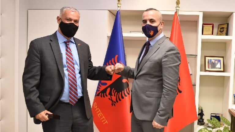 Veliu pret zyrtarët amerikan: Luftë pa kompromis krimit dhe terrorizmit