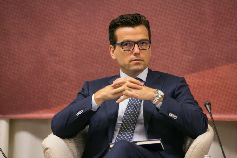Kandidimi për deputet/ Zbulohet arsyeja pse Agron Shehaj la Vlorën për Tiranën