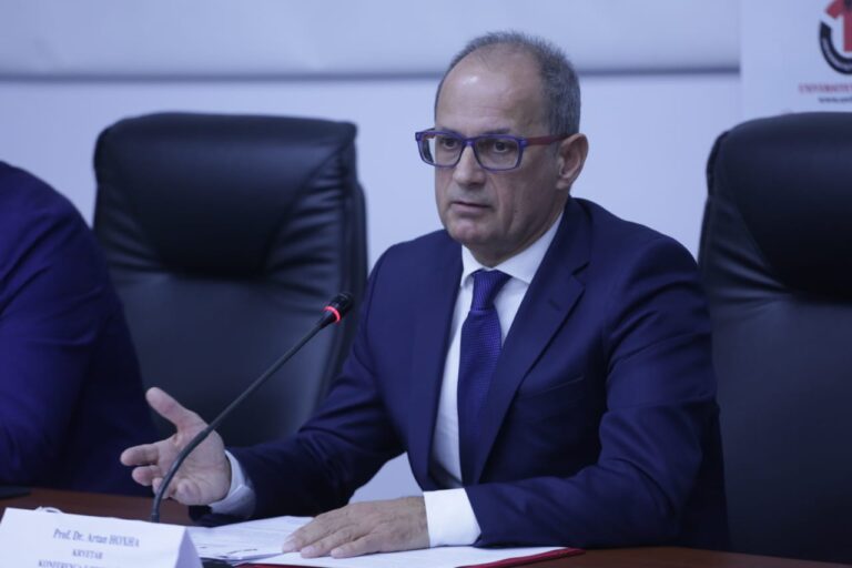 Viti i ri akademik në kohë pandemie, rektori i UT: Mund të ketë alternim, ja çdo ndodhë me tarifat e studimit