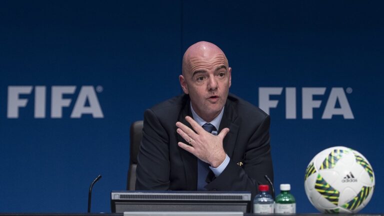 Infantino: Po mendojmë për Botërorin e Klubeve, jo Superligën!