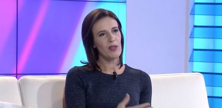 Rrëfehet gazetarja Klodiana Lala: Pasi fitova çmimin e parë nga Bashkimi Europian, u ndjeva vetëm…