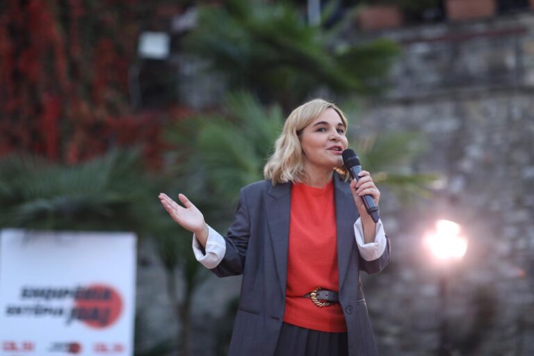 Kryemadhi me të rinjtë e LSI: Ju jeni makthi i Ramës në 25 prill