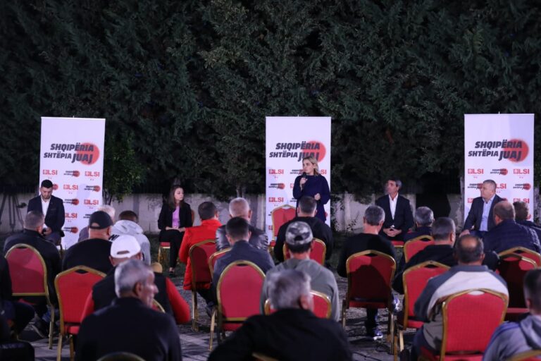 Kryemadhi: Fieri një nga qarqet më të pasura, duhet të kërkojmë falje për disa gabime të bëra pa dashje
