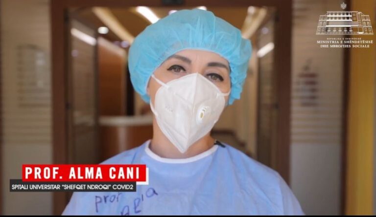 Mjekja e “Shefqet Ndroqit” thirrje qytetarëve: Bëni kujdes, numri i pacientëve në spital po rritet çdo ditë