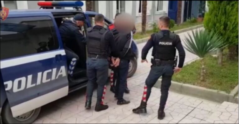 Arrestohet 47 vjeçari në Fier, i shpallur në kërkim për shfrytëzim prostitucioni