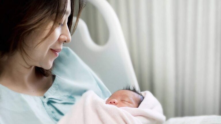 Mbi 500 mijë bebe janë ”vrarë” nga ajri i ndotur në një vit në botë