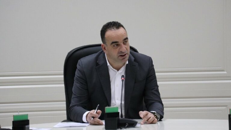 Nuk u emërua nga PS në KQZ, ish-anëtari bëhet drejtori i ri i Agjencisë Kombëtare të Ushqimit