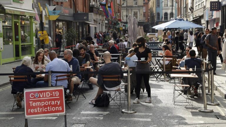 ​5 hapa për të shmangur prekjen nga Covid-19 në ambiente të mbyllura