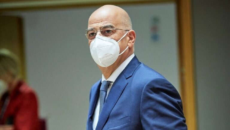Ministri i jashtëm grek zyrtare në Tiranë. Takon Metën, Ramën dhe Cakajn për marrëveshjen e detit