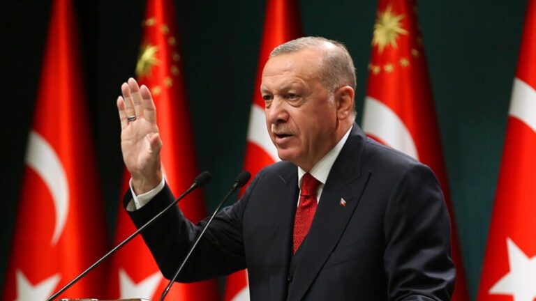 Rakia e Erdoganit, hallet e agjentëve të Londrës dhe Kleopatra “maqedone”