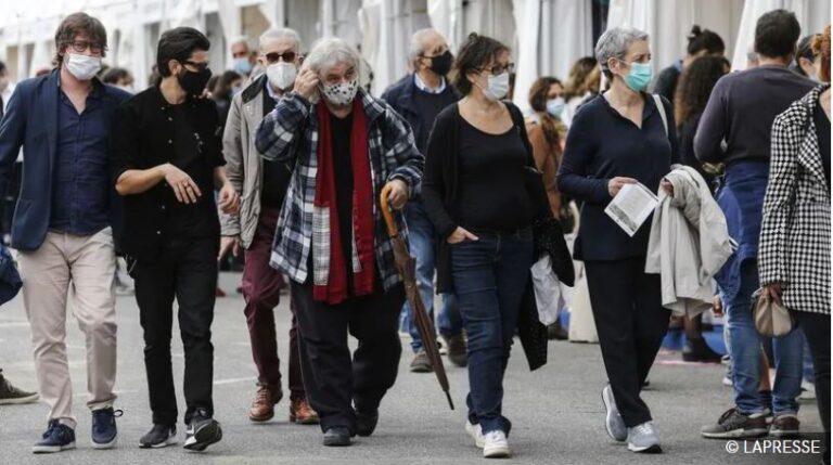 Italia ashpërson rregullat anti-Covid/ Maska e detyrueshme dhe në ambiente të hapura