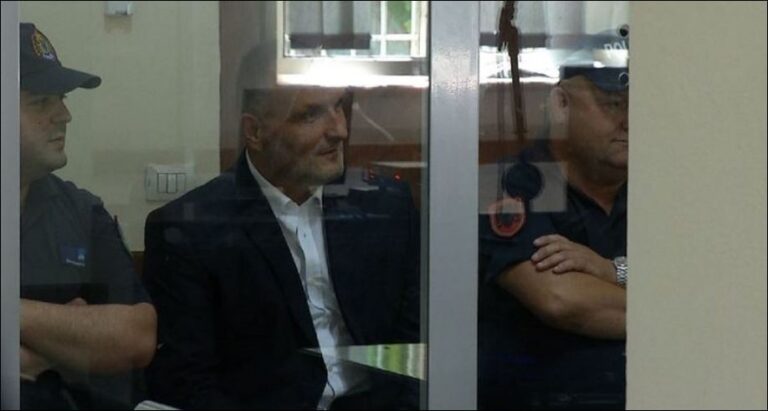 Gjyqi, Izet Haxhia kërkon Fatos Klosin në sallë