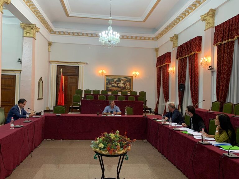 KQZ e re, PD skualifikon Ilir Rusmalin për kryekomisioner, PS heq Hysen Osmanajn për zëvendës