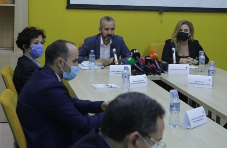 KQZ: Emigrantët do të votojnë me postë!