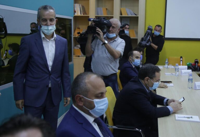 KQZ e re gati për zgjedhje/ Prezantohen anëtarët e Komisionit Rregullator dhe KAS-it (Emrat)