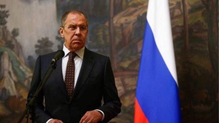 Helmimi i opozitarit Navalny, Lavrov paralajmëron sanksione kundër zyrtarëve gjermanë e francezë