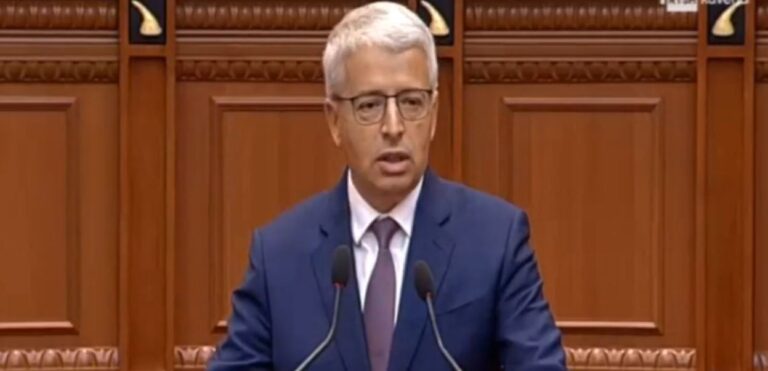 Dyshimet për adresat, qeveria heq gjobën 10 mijë lekë, qendra e votimit me dëshirë