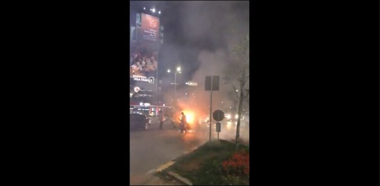 VIDEO/ Makina shpërthen në flakë te Zogu Zi