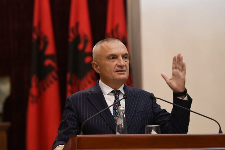 Presidenti Meta: Niveli i varfërisë është thelluar, mbi 420 mijë pensionistë jetojnë me 5.35 dollarë në ditë