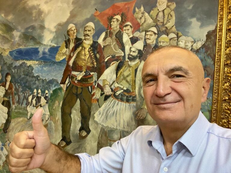 Presidenti Meta falënderon Gramoz Ruçin: Tani ndihem më i qetë dhe më i fortë