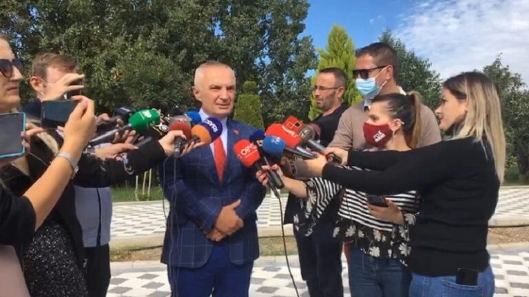Presindeti Meta: Jo “Rilindje” e gjakpirësve të PPP-ve dhe që duan të frikësojnë popullin me banda