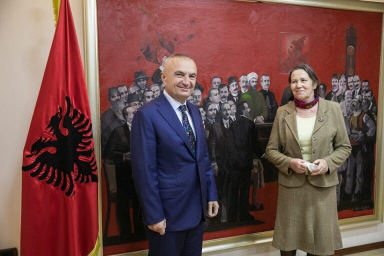 Presidenti Meta, ambasadores së Francës: Do t’i jap edhe një mundësi të fundit Parlamentit njëpartiak për të respektuar Marrëveshjen