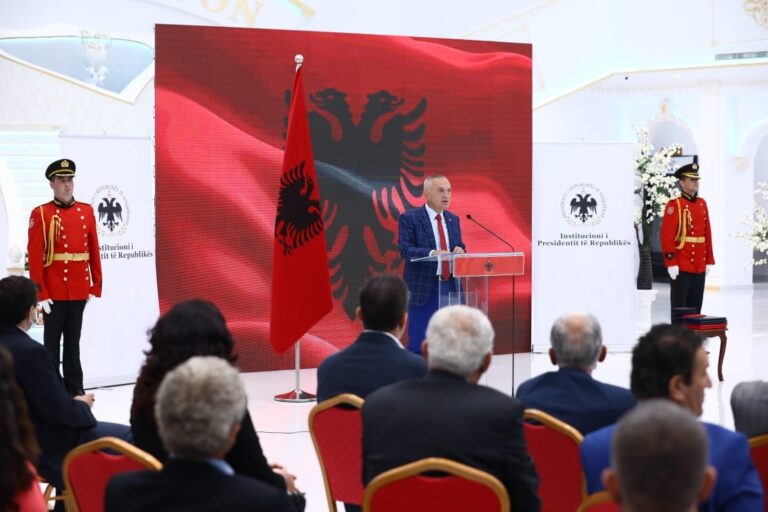 Presidenti Meta: Sot jemi në një betejë për standarde europiane të zgjedhjeve të lira