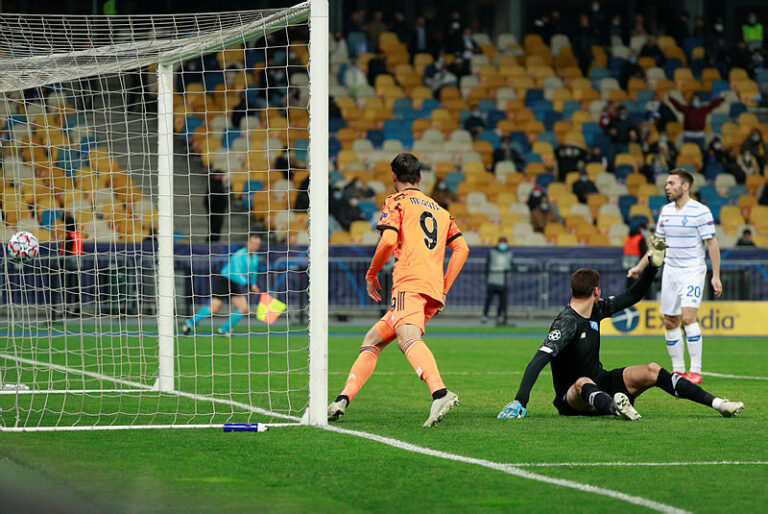 Juventus e nis mbarë Championsin, Morata mund i vetëm Dinamo Kiev (VIDEO)