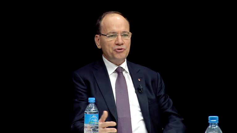 Nishani: Procesi i kandidaturave në PD përzgjedhje pozitiv, jo eliminim negativ, disa media e kanë ngatërruar
