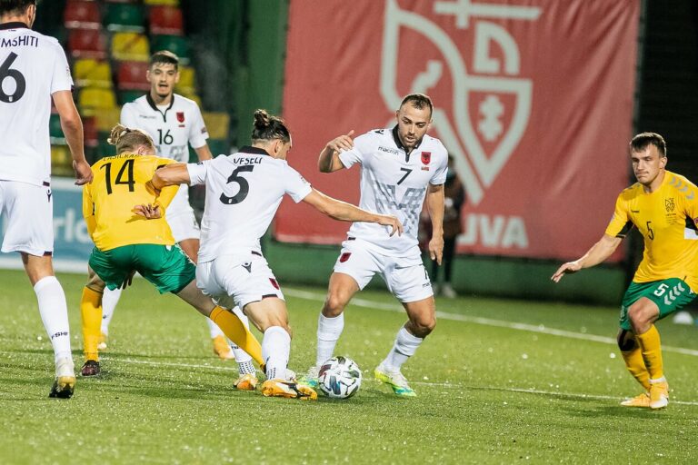 Shqipëria e Rejës nuk di të shënojë gol (FOTO&VIDEO)
