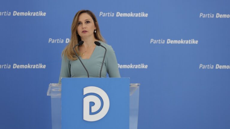 Tabaku: Kur Tirana drejtohej nga Basha u ndërtuan 48 kopshte e shkolla. Ja lista për sojin e propagandës dhe lakejve