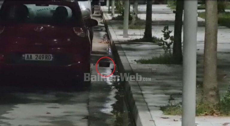 “Pakoja me eksploziv” në Vlorë, policia sekuestron pamjet e kamerave për të gjetur autorin