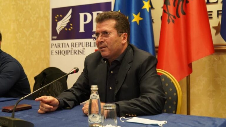 Mediu mbledh kryesinë e PR-së në Tiranë: Do kemi kandidatët në çdo zonë