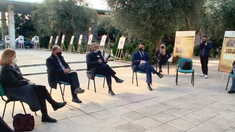 Mjerimi i librit albanologjik, Verli: Mos dhuroni qeleshe në ambasada, kemi kohë që nuk përkthejmë