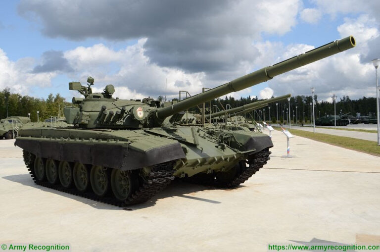 Rusia armatos Serbinë me tanke T-72