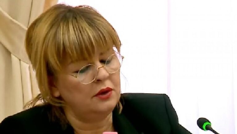 Gjykata zbardh vendimin, Zhaklina Peto në dorë të KED-së