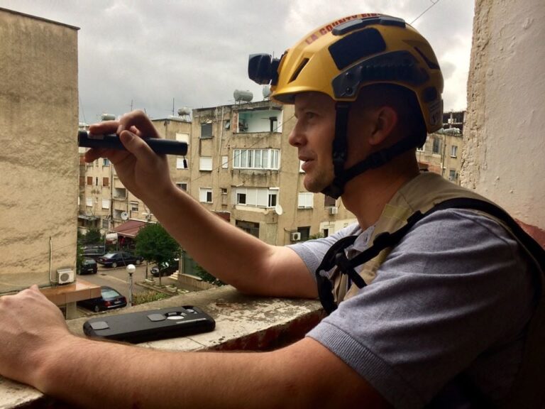 Ambasada Amerikane mesazh prekës në 1-vjetorin e tërmetit tragjik: Treguat forcë të jashtëzakonshme!
