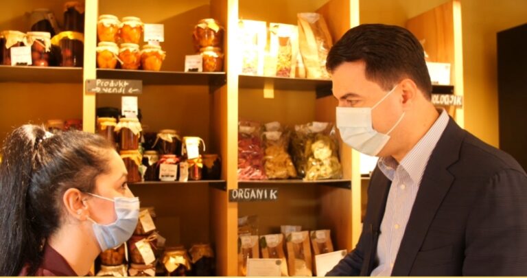 Basha në bizneset e Tiranës: Pas 25 prillit, ndihmë financiare për çdo biznes e familje