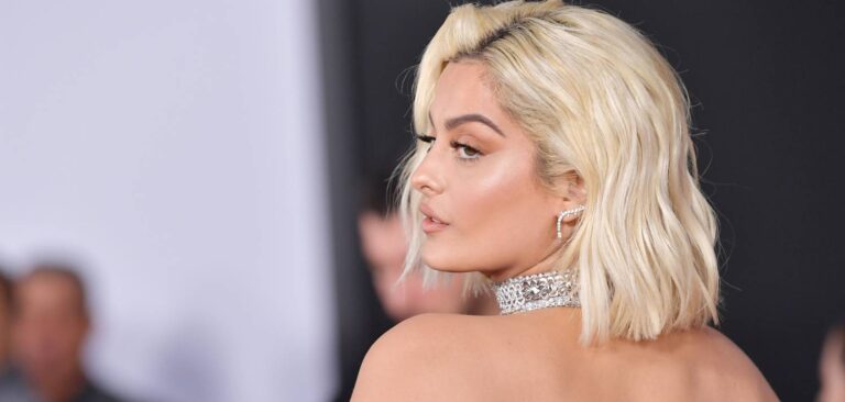 “Ky është trupi im me celulit e strija”/ Bebe Rexha tregon trupin e saj pas fotove që bënë xhiron e rrjetit