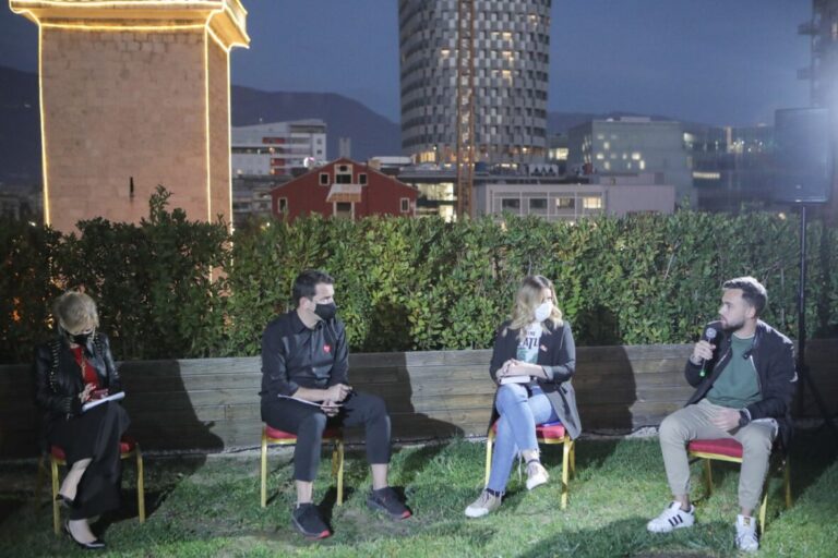 Buxheti 2021, Veliaj takim me të rinjtë: Vijojmë ndërtimin e shkollave të reja, financim për start-up rinore