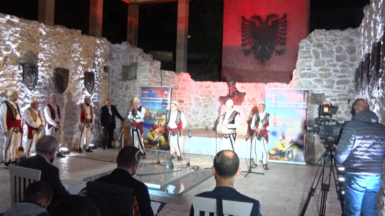Pandemia e COVID-19 nuk ndal Festivalin Folklorik në Lezhë