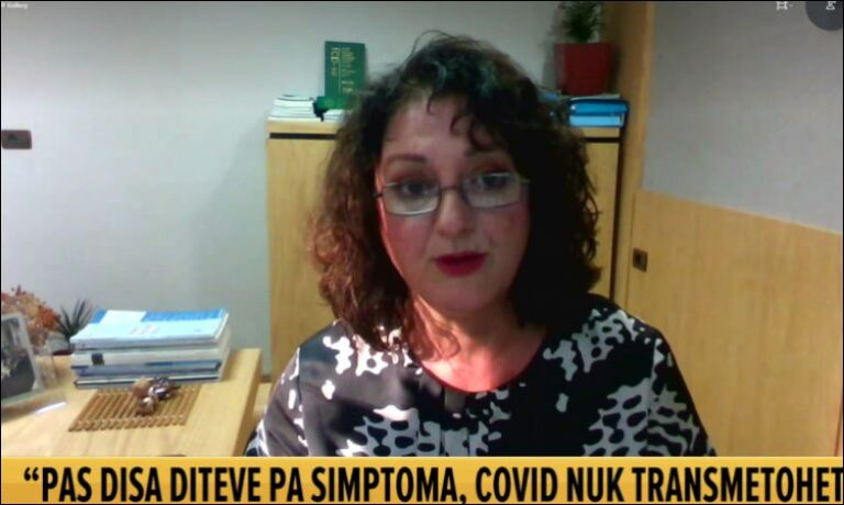“Vonesa të vogla në ritestime”, kreu i ISHP-së: Pse vendosëm izolimin e pjesshëm për 3 javë. Kush s’ka simptoma, COVID nuk transmetohet
