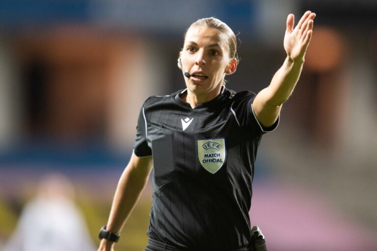 HISTORIKE/ Gjyqtarja franceze do të arbitrojë sfidën e Juves në Champions League
