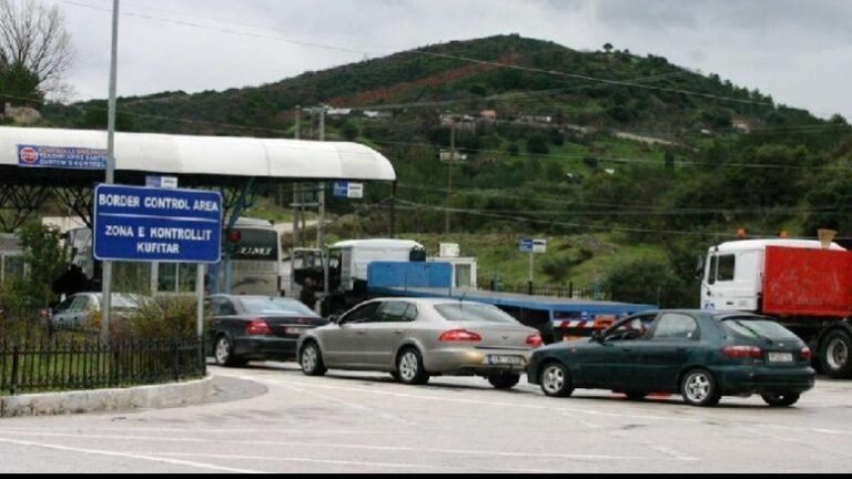 Nga sot masa të rrepta kufizuese në Kakavijë! Çfarë duhet të dini para se të udhëtoni për në Greqi?