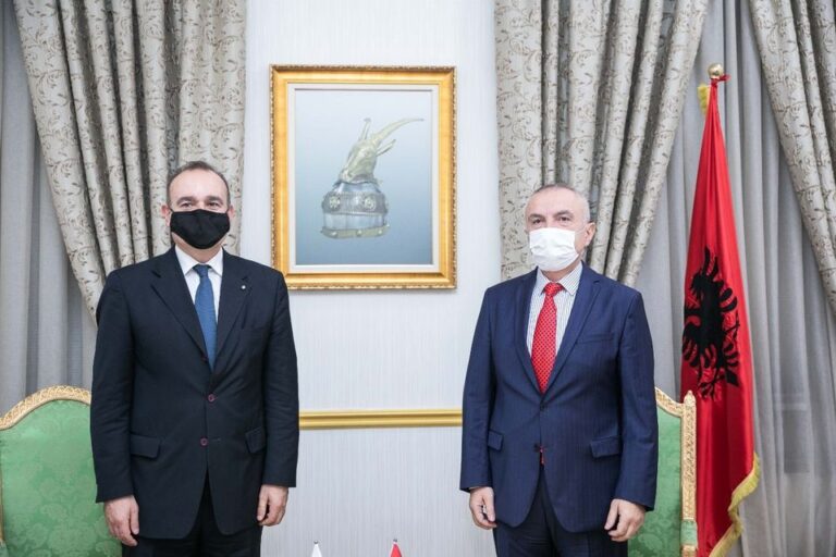 Presidenti Meta pret ambasadorin e ri të OSBE: Rol me rëndësi në fushën e zgjedhjeve, demokracisë dhe sundimit të ligjit